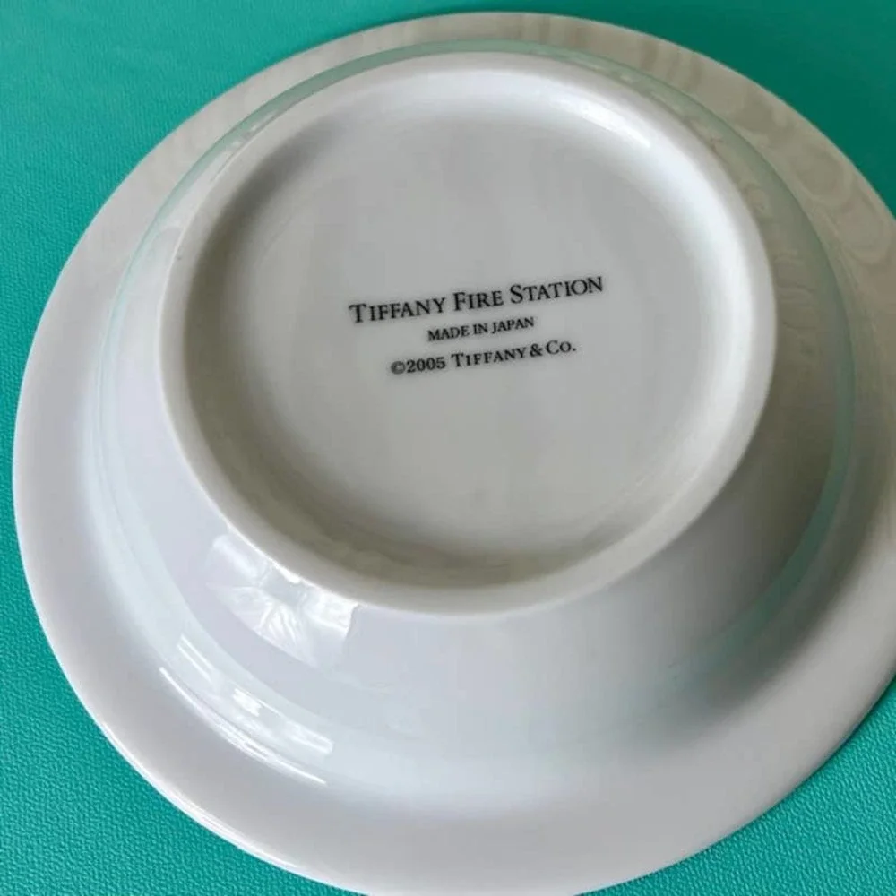 TIFFANY & Co. “FIRE STATION" Mug/Cereal Bowl/Plate 3 Piece Set BRAND NEW - Picture 10 of 10